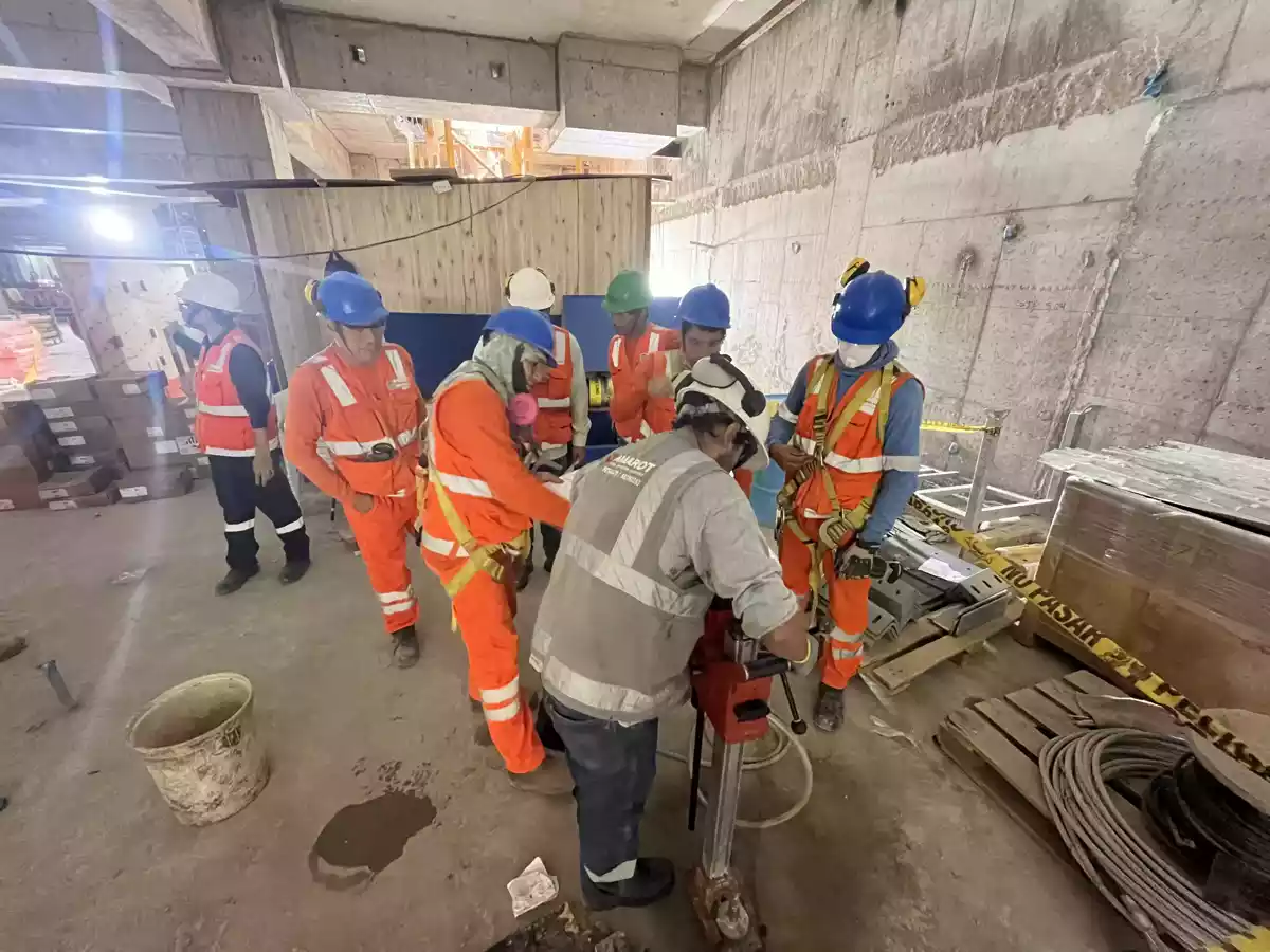 Checklist de requisitos para perforar en edificios ocupados